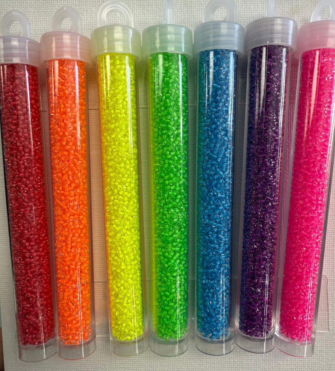 Size 10 Neon Seed Bead Set Teribeads