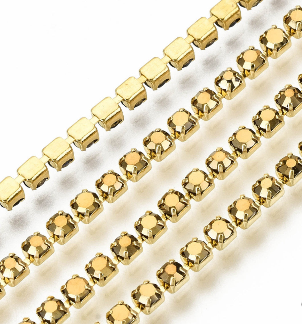 Q - Gold with Golden Stone