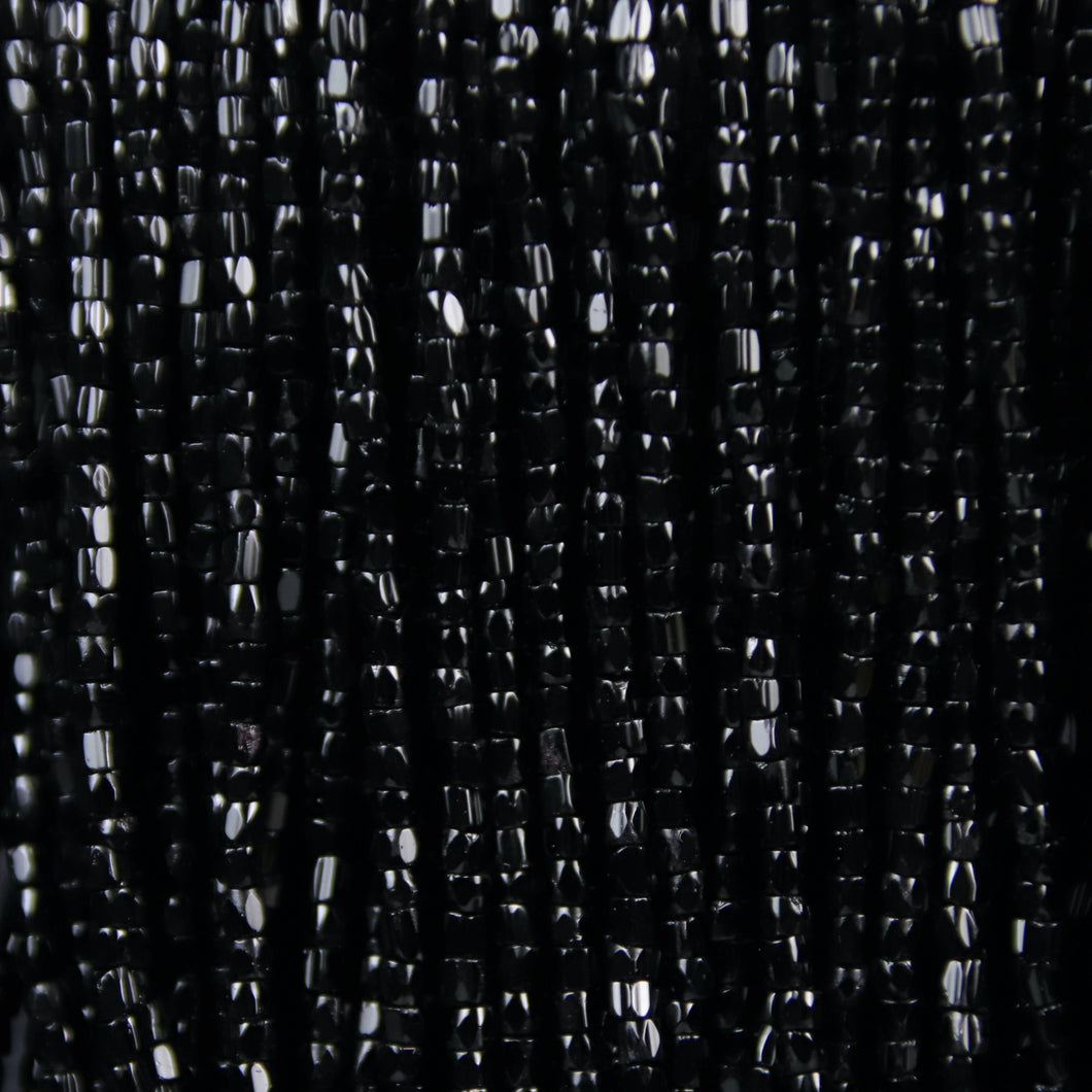 Opaque Black (93C37)